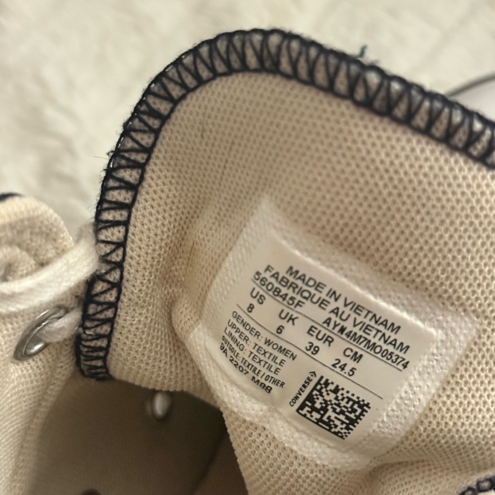 Platform Converse - image 6